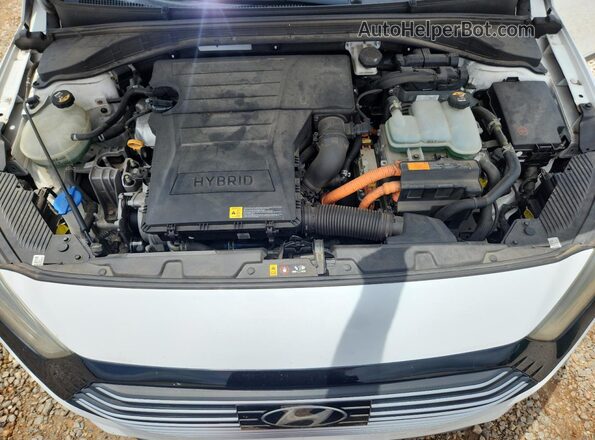 KMHC05LC5HU030871 2017 HYUNDAI IONIQ White უკანა სალონის ხედი