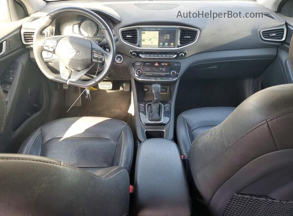KMHC05LC9JU073812 2018 HYUNDAI IONIQ Silver Dashboard view