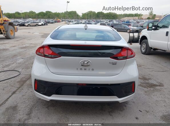 KMHC65LC0KU106910 2019 HYUNDAI IONIQ HYBRID White 