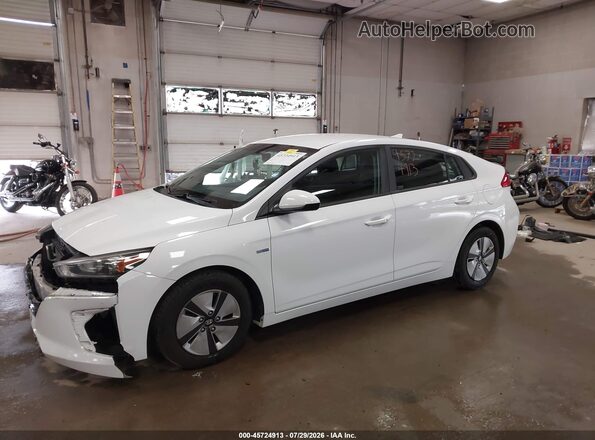 KMHC65LC0KU129085 2019 HYUNDAI IONIQ HYBRID White Սալոնի 360 աստիճան տեսք