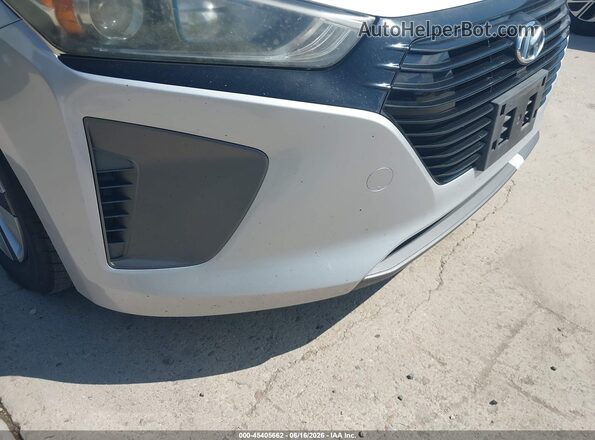 KMHC65LC0KU159154 2019 HYUNDAI IONIQ HYBRID Silver სალონის 360-გრადუსიანი ხედი