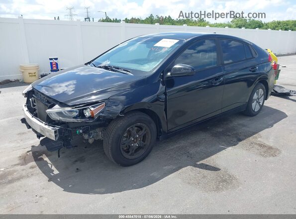 KMHC65LC1HU027688 2017 HYUNDAI IONIQ HYBRID Black Przód lewy