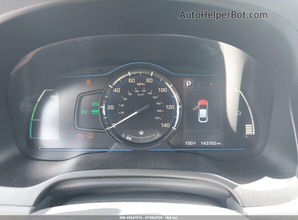 KMHC65LC1HU027688 2017 HYUNDAI IONIQ HYBRID Black Widok tylnych siedzeń