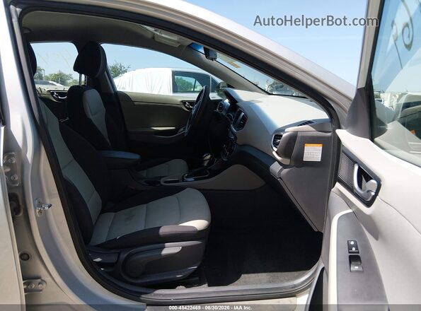KMHC65LC1JU060325 2018 HYUNDAI IONIQ HYBRID Silver წინა სალონის ხედი