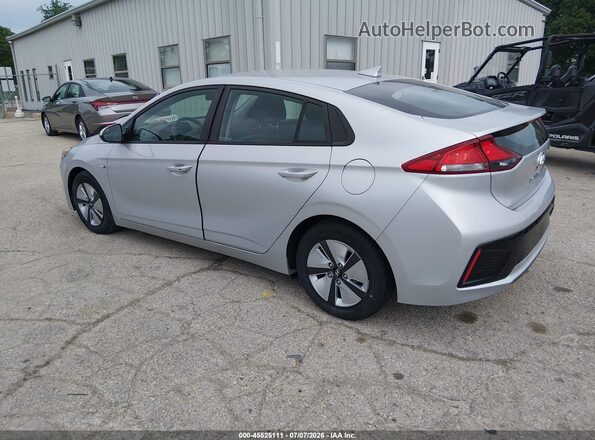 KMHC65LC1JU076590 2018 HYUNDAI IONIQ HYBRID Silver Rear left