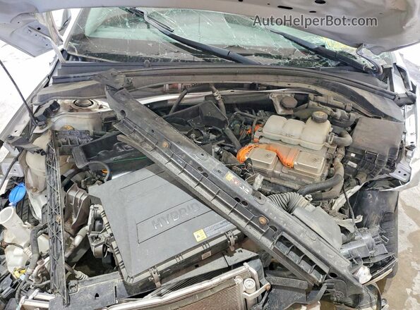 KMHC65LC1JU077996 2018 HYUNDAI IONIQ Silver Rear interior view