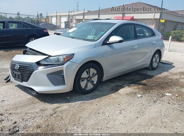 KMHC65LC2JU072693 2018 HYUNDAI IONIQ HYBRID Silver Przód lewy