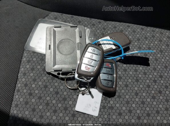 KMHC65LC2JU076274 2018 HYUNDAI IONIQ HYBRID Black Вид панелі приладів