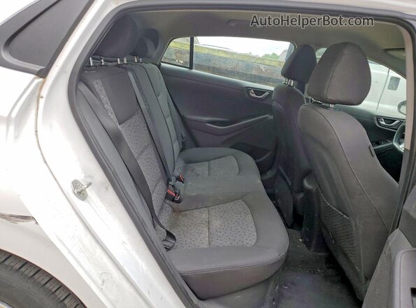 KMHC65LC2JU091647 2018 HYUNDAI IONIQ White Հետևի նստատեղերի տեսք