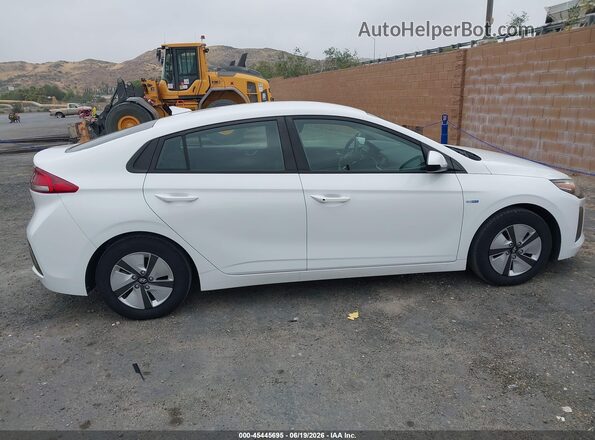 KMHC65LC2KU108013 2019 HYUNDAI IONIQ HYBRID White Widok wnętrza z tyłu