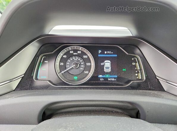 KMHC65LC2LU213510 2020 HYUNDAI IONIQ Blue ხელსაწყოთა პანელის ხედი