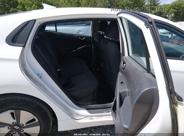 KMHC65LC3HU048056 2017 HYUNDAI IONIQ HYBRID Белый Передняя левая четверть