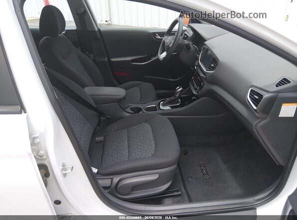 KMHC65LC3JU101120 2018 HYUNDAI IONIQ HYBRID White Widok wnętrza z przodu