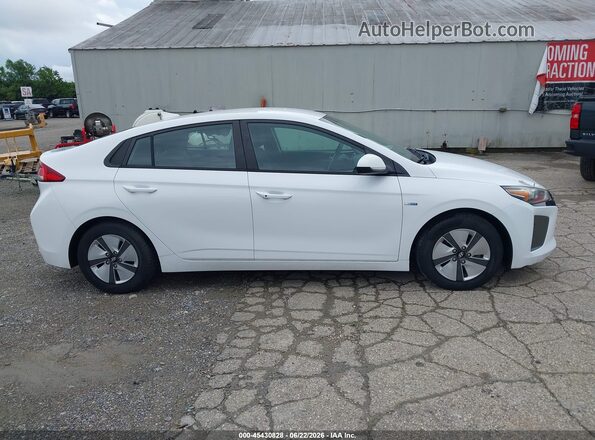 KMHC65LC3KU106710 2019 HYUNDAI IONIQ HYBRID White 