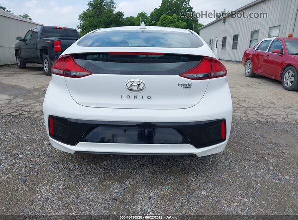 KMHC65LC3KU106710 2019 HYUNDAI IONIQ HYBRID White 