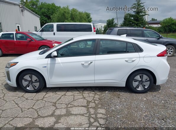 KMHC65LC3KU106710 2019 HYUNDAI IONIQ HYBRID White 