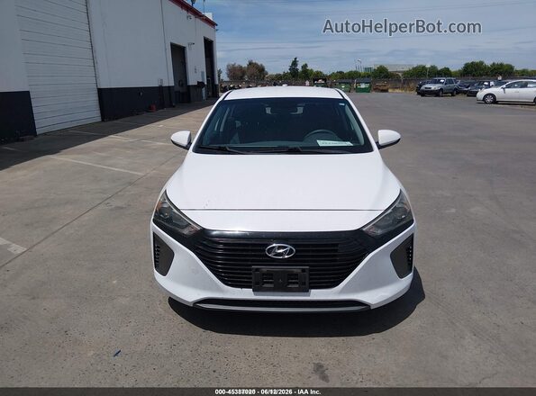 KMHC65LC3KU107663 2019 HYUNDAI IONIQ HYBRID White Вид задньої частини салону