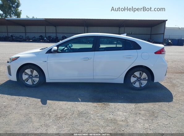 KMHC65LC3KU107940 2019 HYUNDAI IONIQ HYBRID White სალონის 360-გრადუსიანი ხედი