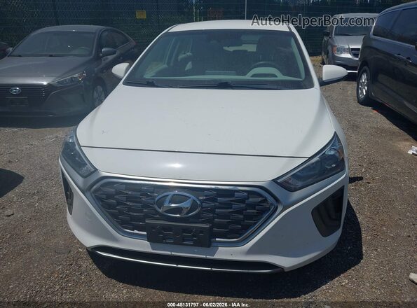 KMHC65LC3LU219980 2020 HYUNDAI IONIQ HYBRID White Front view