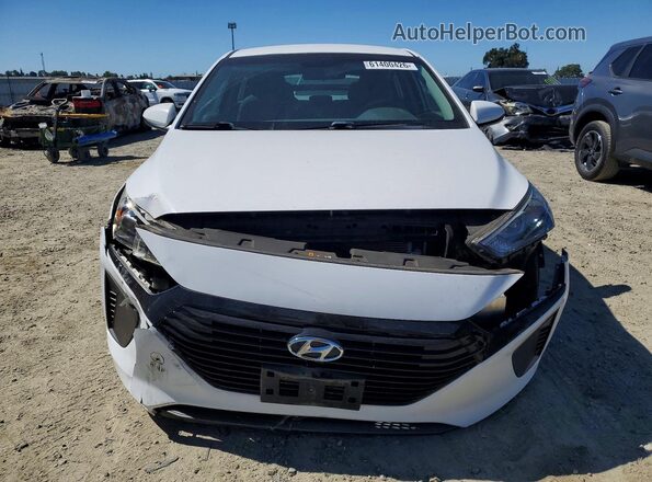 KMHC65LC4HU022209 2017 HYUNDAI IONIQ White Widok z przodu