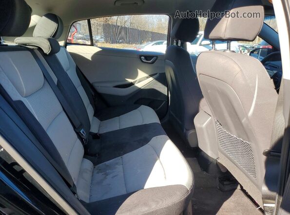 KMHC65LC4HU022291 2017 HYUNDAI IONIQ Black Հետևի նստատեղերի տեսք