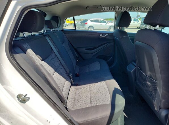 KMHC65LC4HU034571 2017 HYUNDAI IONIQ White Հետևի նստատեղերի տեսք