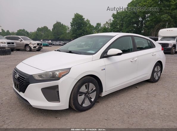 KMHC65LC4JU075837 2018 HYUNDAI IONIQ HYBRID White Przód lewy