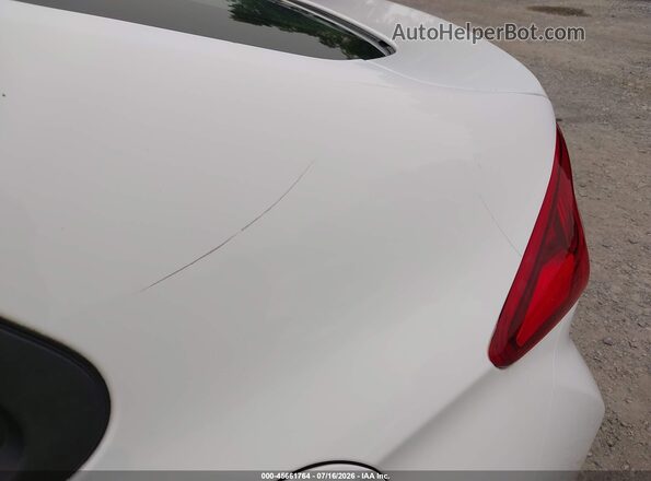 KMHC65LC4JU075837 2018 HYUNDAI IONIQ HYBRID White Widok z przodu