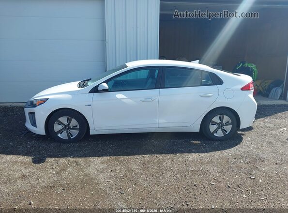 KMHC65LC4LU219776 2020 HYUNDAI IONIQ HYBRID White Սալոնի 360 աստիճան տեսք