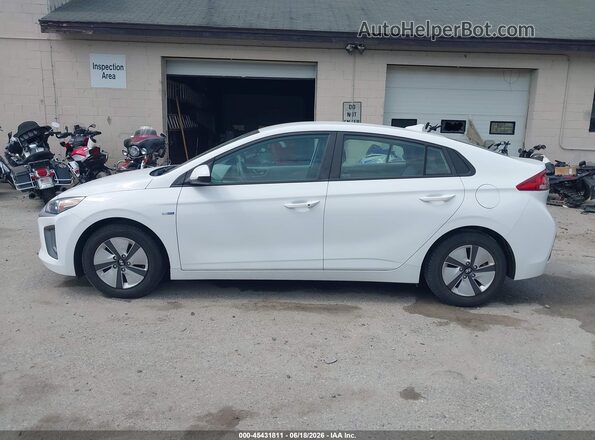 KMHC65LC4LU220085 2020 HYUNDAI IONIQ HYBRID White სალონის 360-გრადუსიანი ხედი