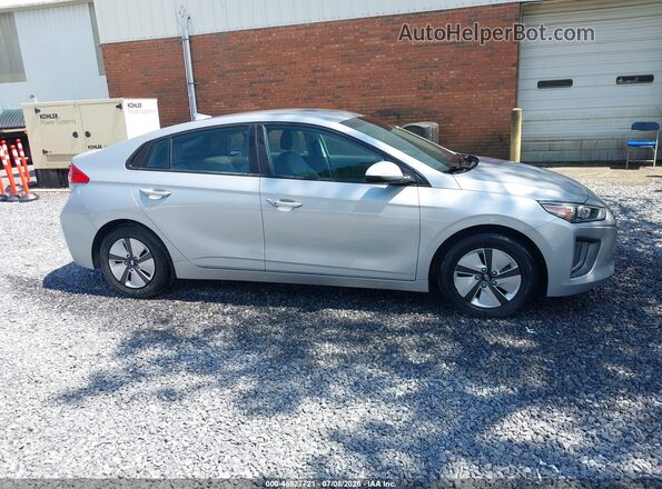 KMHC65LC4MU245747 2021 HYUNDAI IONIQ HYBRID Silver Vista interior trasera