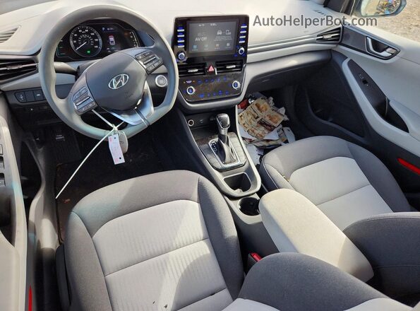 KMHC65LC5LU201593 2020 HYUNDAI IONIQ Серебряный Вид панели приборов