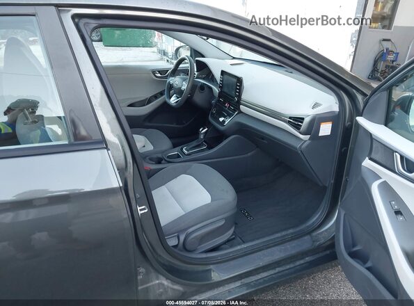 KMHC65LC5LU220466 2020 HYUNDAI IONIQ HYBRID Серый Вид салона спереди