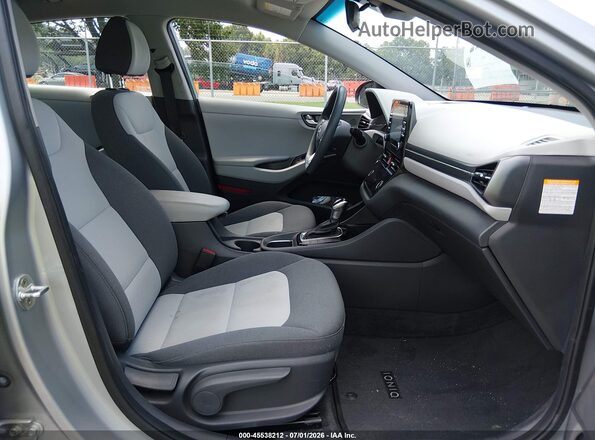 KMHC65LC5LU232147 2020 HYUNDAI IONIQ HYBRID Silver Front interior view