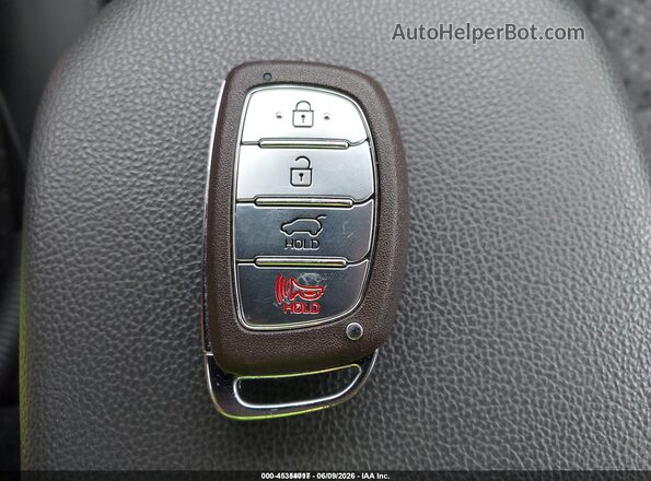 KMHC65LC6JU075791 2018 HYUNDAI IONIQ HYBRID White Vista del salpicadero