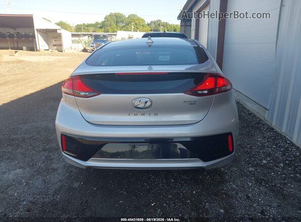 KMHC65LC6KU106877 2019 HYUNDAI IONIQ HYBRID Silver 