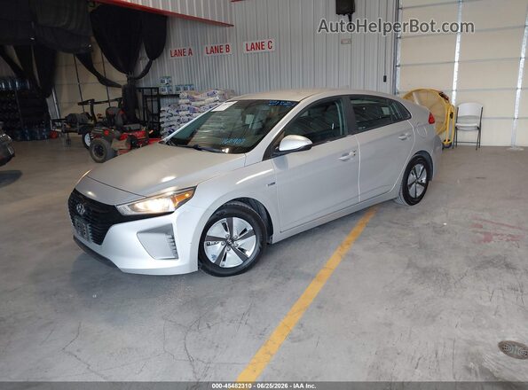 KMHC65LC6KU160907 2019 HYUNDAI IONIQ HYBRID Silver Front left