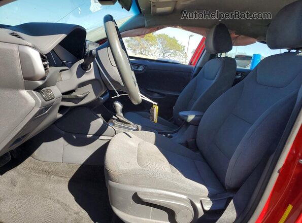 KMHC65LC6LU227832 2020 HYUNDAI IONIQ Красный Вид салона спереди