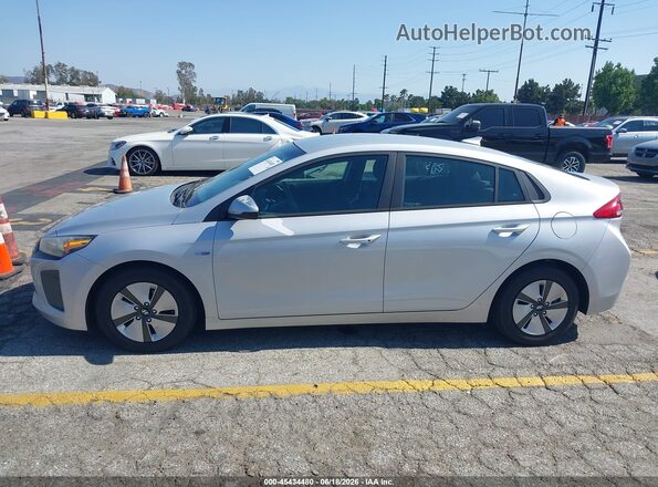 KMHC65LC7KU158566 2019 HYUNDAI IONIQ HYBRID Silver Vista interior de 360 grados