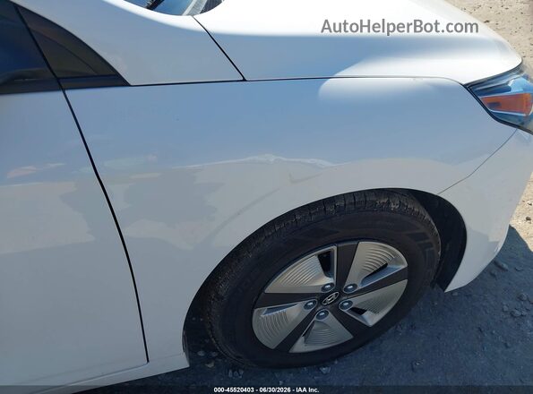 KMHC65LC7MU245693 2021 HYUNDAI IONIQ HYBRID White ხელსაწყოთა პანელის ხედი