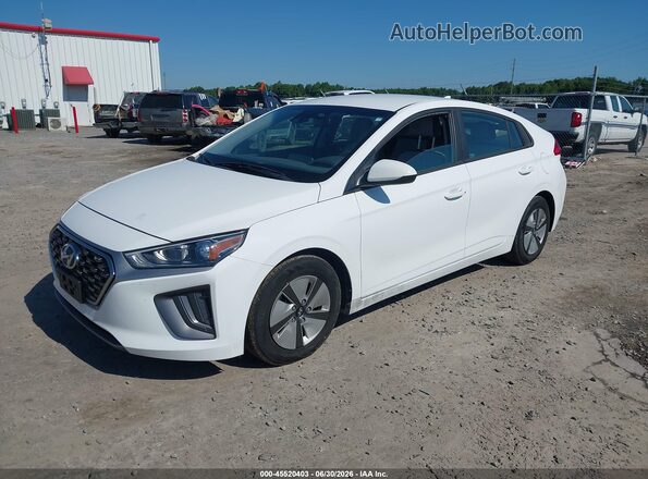 KMHC65LC7MU245693 2021 HYUNDAI IONIQ HYBRID White წინა მარცხენა ხედი სამი მეოთხედიდან