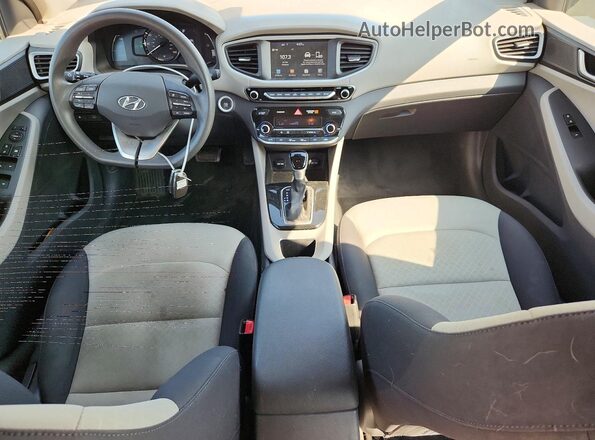 KMHC65LC8HU038817 2017 HYUNDAI IONIQ Blue Dashboard view
