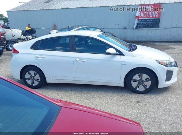 KMHC65LC8KU106721 2019 HYUNDAI IONIQ HYBRID White 