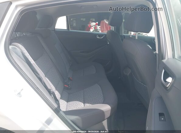 KMHC65LC9JU075218 2018 HYUNDAI IONIQ HYBRID Silver Вид наклейки з VIN-кодом
