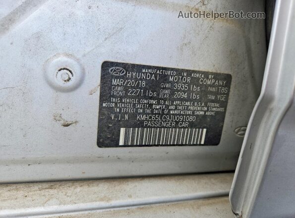 KMHC65LC9JU091080 2018 HYUNDAI IONIQ Silver Widok komory silnika