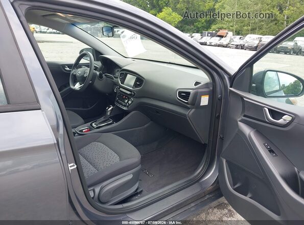 KMHC65LC9JU101168 2018 HYUNDAI IONIQ HYBRID Gray Widok wnętrza z przodu