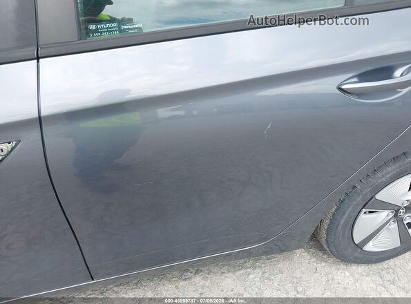 KMHC65LC9JU101168 2018 HYUNDAI IONIQ HYBRID Gray Widok wnętrza z tyłu