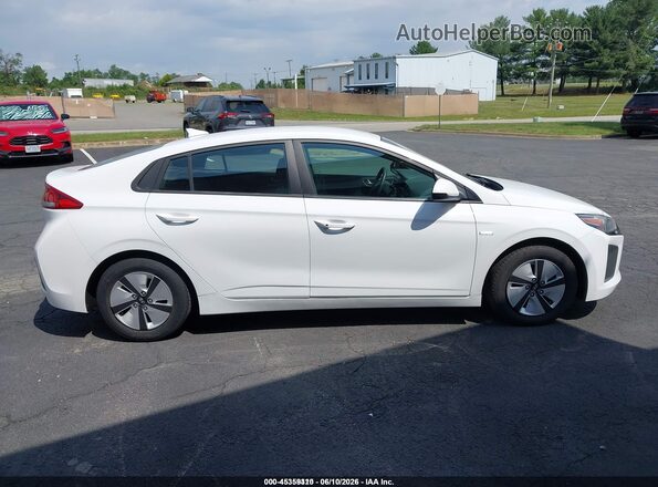 KMHC65LC9KU107974 2019 HYUNDAI IONIQ HYBRID White ხელსაწყოთა პანელის ხედი
