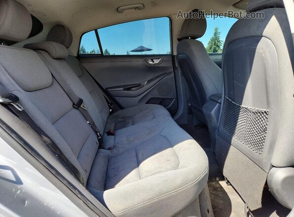 KMHC65LC9LU234922 2020 HYUNDAI IONIQ Silver Հետևի նստատեղերի տեսք