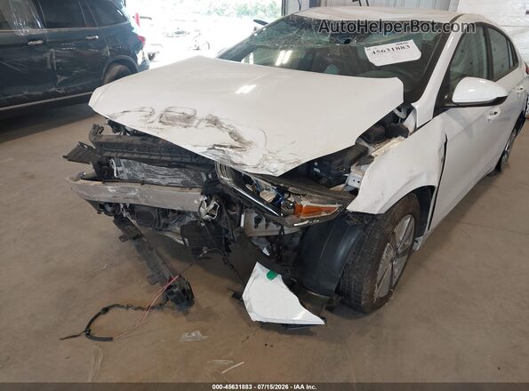 KMHC65LCXHU026779 2017 HYUNDAI IONIQ HYBRID White Вид спереду